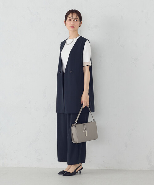 COMME CA ISM（コムサイズム）の「【宮城舞さん着用】ロゴプレート ミニショルダー（ショルダーバッグ・レディース・ベージュ/グレー/ブラック・FREE）」の8枚目の写真
