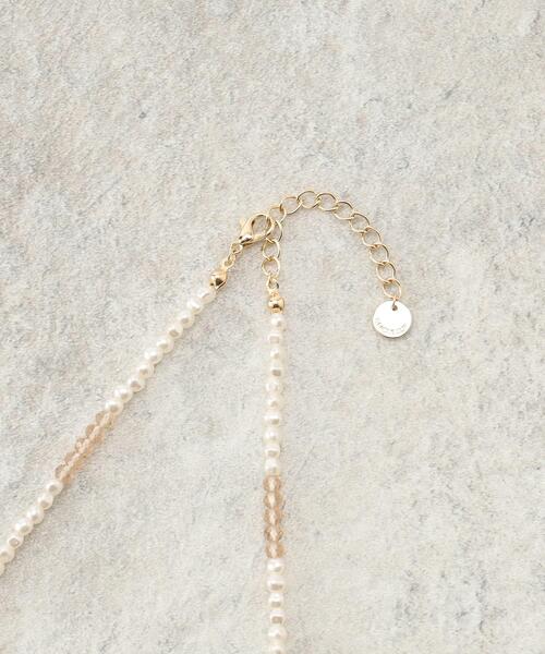 OPAQUE.CLIP（オペークドットクリップ）の「ガラスビーズネックレス（ネックレス・レディース・ホワイト/サンドベージュ/ブルー系その他・00）」の7枚目の写真