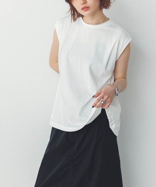 hunch(ハンチ)の「裾バルーン フレンチTシャツ(Tシャツ/カットソー・レディース・ブラック/オフホワイト/ライトイエロー・FREE)」の1枚目の写真