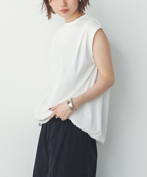 hunch(ハンチ)の「裾バルーン フレンチTシャツ(Tシャツ/カットソー・レディース・ブラック/オフホワイト/ライトイエロー・FREE)」の5枚目の写真