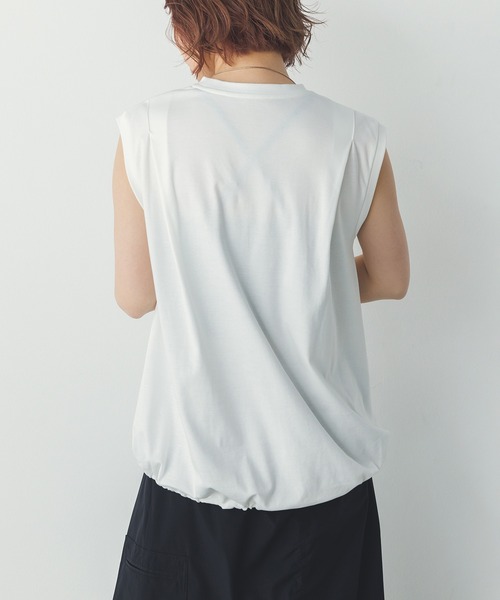 hunch(ハンチ)の「裾バルーン フレンチTシャツ(Tシャツ/カットソー・レディース・ブラック/オフホワイト/ライトイエロー・FREE)」の6枚目の写真