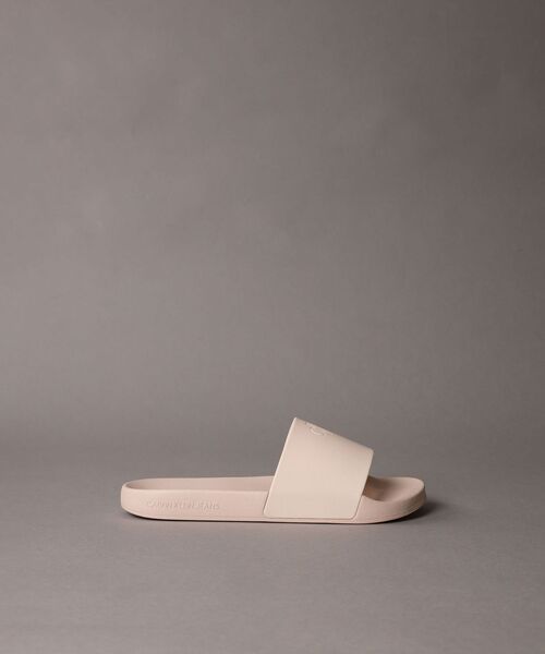 SALE!  モノグラム CKロゴ 厚底 スライド サンダル スライド モノグラムサンダル（サンダル）｜Calvin Klein
