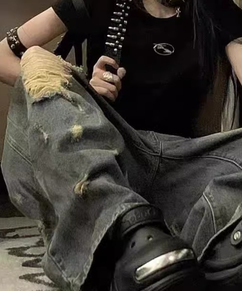 CELENA BEATS（セレナビーツ）の「ダメージ ワイド バギー デニム パンツ（デニムパンツ・レディース・ブルー・S/L/M）」の4枚目の写真