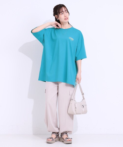 Cutie Blonde（キューティーブロンド）の「【洗える】ゆるシルエットが抜け感を演出 プリントBIG Tシャツ（Tシャツ/カットソー・レディース・ホワイト系1/チャコール/ブラック系1/ブルー系1・00）」の19枚目の写真