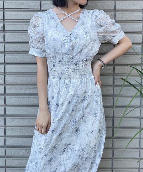 NOMAE(ノーマエ)の「クロスストラップFlowerワンピース(ワンピース・レディース・パープル系その他/ホワイト系その他/ピンク系その他/ブルー系その他・FREE)」の2枚目の写真
