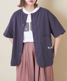 CUBE SUGAR | 綿ボイルロゴ刺繍ノーカラーシャツ(シャツ/ブラウス)