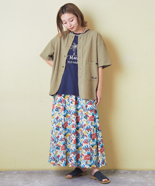 CUBE SUGAR（キューブシュガー）の「綿ボイルロゴ刺繍ノーカラーシャツ（シャツ/ブラウス・レディース・マスタード/ナチュラル/チャコールグレー/カーキ/マルチ・M）」の17枚目の写真