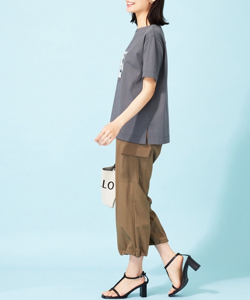 BELLUNA PLUS(ベルーナ)の「ヒンヤリ!綿100%大人フォトプリントT(Tシャツ/カットソー・レディース・ベージュ/チャコール/オフホワイト・LARGE/X-LARGE/MEDIUM)」の20枚目の写真