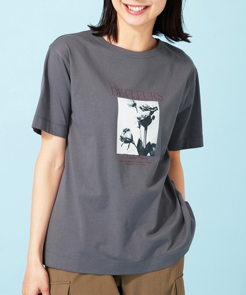 BELLUNA PLUS(ベルーナ)の「ヒンヤリ!綿100%大人フォトプリントT(Tシャツ/カットソー・レディース・ベージュ/チャコール/オフホワイト・LARGE/X-LARGE/MEDIUM)」の15枚目の写真