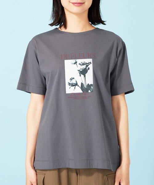 BELLUNA PLUS(ベルーナ)の「ヒンヤリ!綿100%大人フォトプリントT(Tシャツ/カットソー・レディース・ベージュ/チャコール/オフホワイト・LARGE/X-LARGE/MEDIUM)」の17枚目の写真