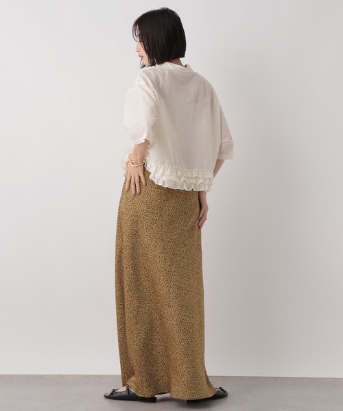 LOWRYS FARM（ローリーズファーム）の「スソフリルシャツＳＳ　499380（シャツ/ブラウス・レディース・アイボリー/ブラック/ブラウン・SHORT/LONG）」の18枚目の写真