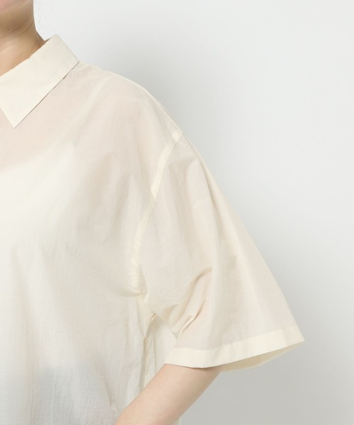 LOWRYS FARM（ローリーズファーム）の「スソフリルシャツＳＳ　499380（シャツ/ブラウス・レディース・アイボリー/ブラック/ブラウン・SHORT/LONG）」の15枚目の写真