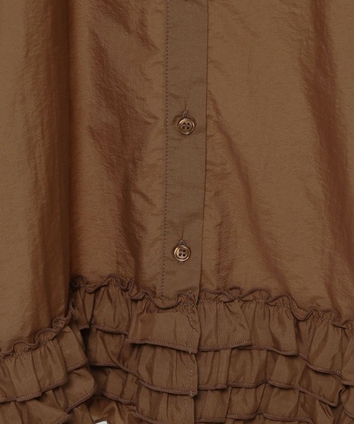 LOWRYS FARM（ローリーズファーム）の「スソフリルシャツＳＳ　499380（シャツ/ブラウス・レディース・アイボリー/ブラック/ブラウン・SHORT/LONG）」の11枚目の写真