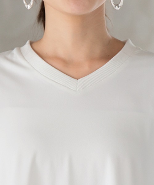 HUG.U(ハグユー)の「異素材バックフリルTシャツ(Tシャツ/カットソー・レディース・ブラック/ホワイト・FREE)」の11枚目の写真