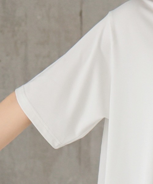 HUG.U(ハグユー)の「異素材バックフリルTシャツ(Tシャツ/カットソー・レディース・ブラック/ホワイト・FREE)」の13枚目の写真