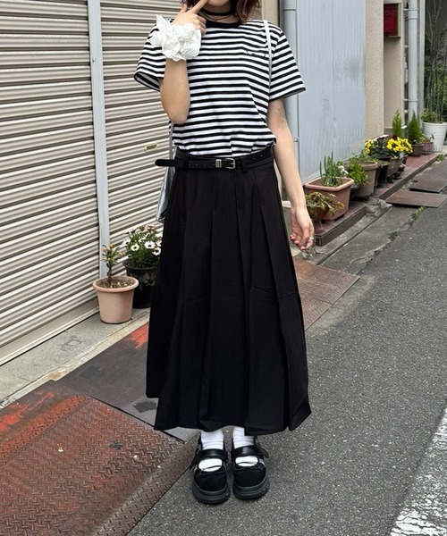 DAYDAY(デイデイ)の「スピンロゴボーダー S/S Tシャツ(Tシャツ/カットソー・レディース・ホワイト/グレー・L/M)」の4枚目の写真