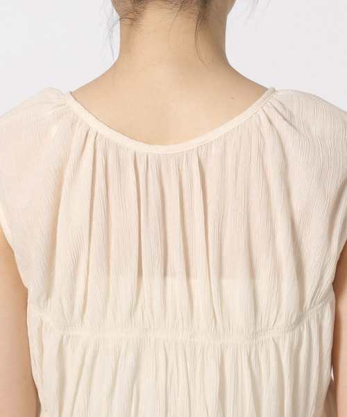 LOWRYS FARM（ローリーズファーム）の「ヨウリュウシャーリングノースリーブ　 579524（シャツ/ブラウス・レディース・パープル/ブラウン/グレー/アイボリー・FREE）」の15枚目の写真