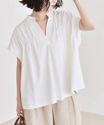 quaranciel | quaranciel:〈手洗い可能〉ギャザー スキッパー バンドカラー プルオーバー(Tシャツ/カットソー)