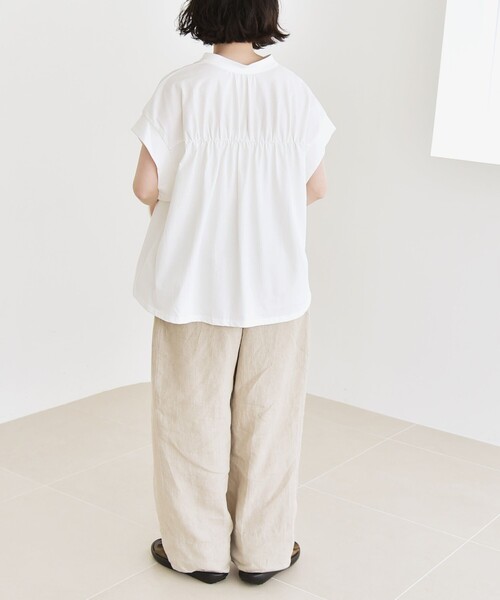 quaranciel(カランシエル)の「quaranciel:〈手洗い可能〉ギャザー スキッパー バンドカラー プルオーバー(Tシャツ/カットソー・レディース・イエロー/ブラック/ホワイト・ONE SIZE)」の5枚目の写真