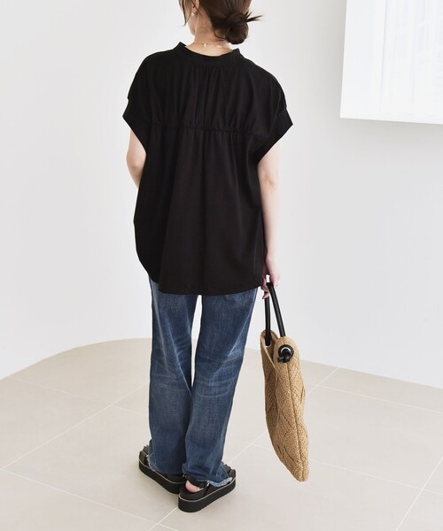 quaranciel(カランシエル)の「quaranciel:〈手洗い可能〉ギャザー スキッパー バンドカラー プルオーバー(Tシャツ/カットソー・レディース・イエロー/ブラック/ホワイト・ONE SIZE)」の13枚目の写真
