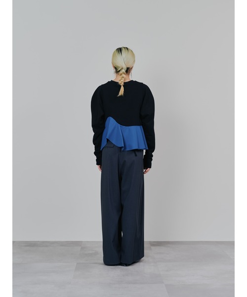 DOLLUPOOPS（ドールアップウップス）の「ウェーブ切替ペプラムトップス（スウェット・レディース・ブルー/グレー/ブラック・38）」の20枚目の写真