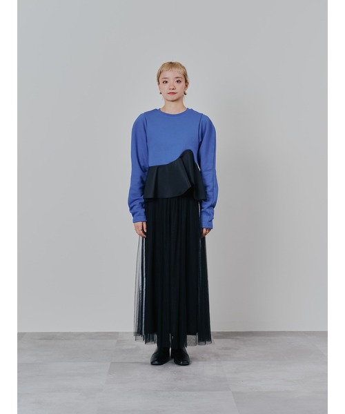 DOLLUPOOPS（ドールアップウップス）の「ウェーブ切替ペプラムトップス（スウェット・レディース・ブルー/グレー/ブラック・38）」の7枚目の写真