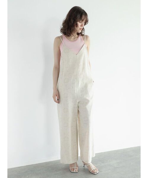 FIKA.(フィーカ)の「Flower cami overalls(サロペット/オーバーオール・レディース・ベージュ系/ブラウン・MEDIUM)」の3枚目の写真