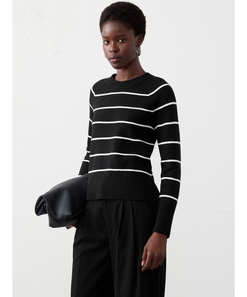 BANANA REPUBLIC FACTORY STORE(バナナリパブリック ファクトリーストア)の「BANANA REPUBLIC FACTORY STORE パーフェクトリーソフト クルーネックセーター(ニット/セーター・レディース・レッド系その他/ブラック/チャコールグレー/レッド系その他2/ホワイト/キャメル/ブルー/エメラルド・M/XS/L/S)」の3枚目の写真