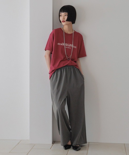 LOWRYS FARM(ローリーズファーム)の「カラーロゴTシャツ 574826(Tシャツ/カットソー・レディース・チャコールグレー/レッド/マスタード/アイボリー・FREE)」の9枚目の写真