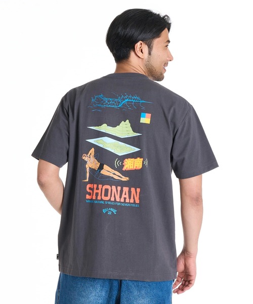 BILLABONG(ビラボン)の「BILLABONG メンズ DESTINATION SHONAN Tシャツ 【2025年秋冬モデル】/ビラボンSHONAN STATION SURFERS湘南グラフィック半袖Tシャツ(Tシャツ/カットソー・メンズ・クリーム/ホワイト・X-LARGE/LARGE/MEDIUM)」の16枚目の写真