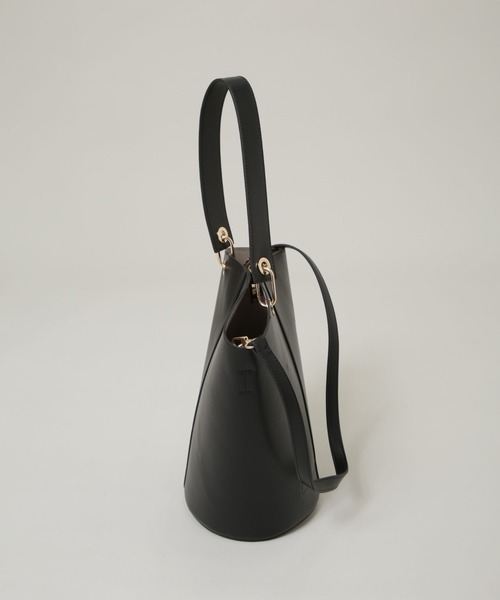 NANO universe(ナノユニバース)の「アシンメトリーハンドルバケツトート(トートバッグ・レディース・ブラック/ブラウン・FREE)」の8枚目の写真