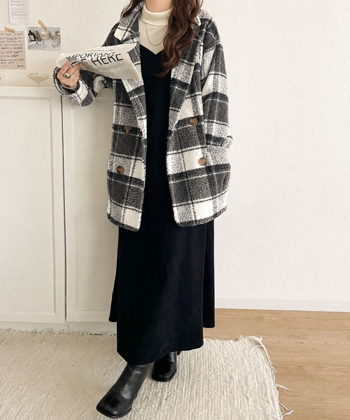 mily bilet(ミウィビレット)の「《10月上旬再入荷!予約受付中》【mily bilet】冬のコーデを引き立てる。起毛ブークレーチェック柄コクーンシルエットダブルジャケットコート(チェスターコート・レディース・キャメル/ブラック/アイボリー・MEDIUM/SMALL/X-LARGE/LARGE)」の8枚目の写真