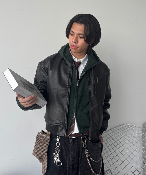 MandO(エムオー)(エムオー)の「ヴィンテージライクジップ合皮ブルゾン(ブルゾン・メンズ・ブラック・LARGE/MEDIUM)」の2枚目の写真