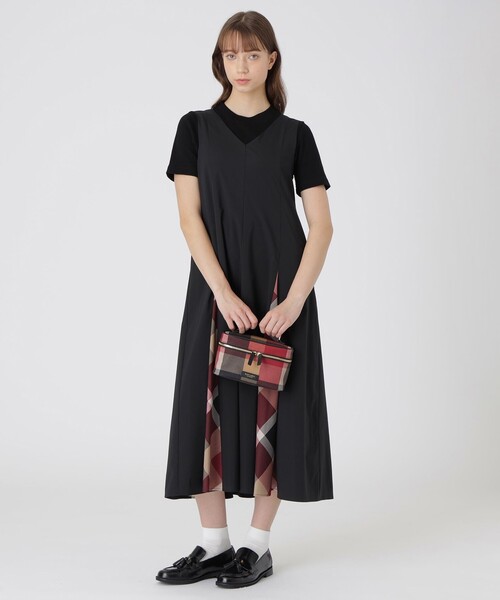 BLUE LABEL CRESTBRIDGE(ブルーレーベルクレストブリッジ)の「クレストブリッジチェックPVCバニティショルダー(ショルダーバッグ・レディース・ベージュ系その他/レッド・FREE)」の4枚目の写真