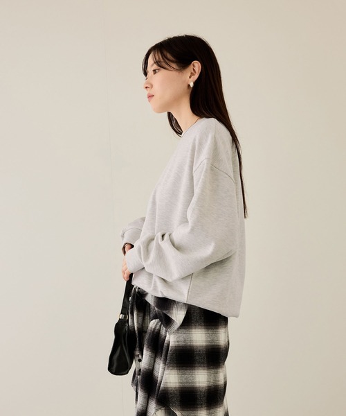 NAVY(ネイビー)の「【NAVY / ネイビー】【ユニセックス】オーバーサイズクルーネックスウェット(Tシャツ/カットソー・メンズ・テラコッタ/スミクロ/ネイビー/杢グレー/ホワイト系・M/S/XL/L)」の7枚目の写真