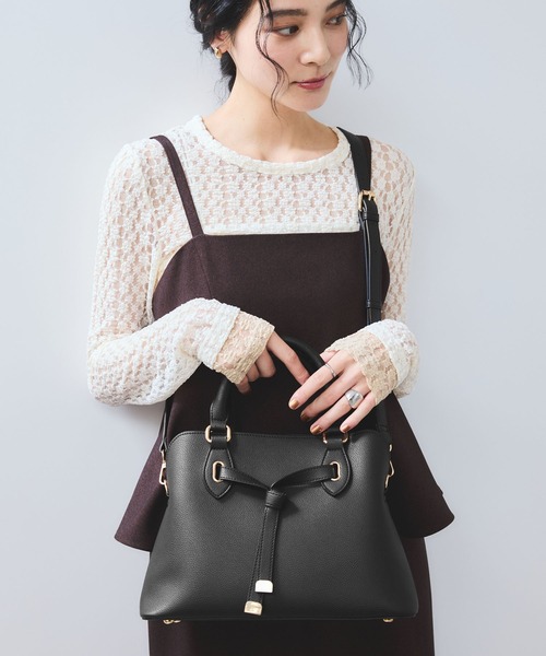 VIS（ビス）の「フロントタイ ブガッティ型ボストンバッグ/2WAY（ボストンバッグ・レディース・ベージュ系その他/レッド/ブラック・FREE）」の6枚目の写真