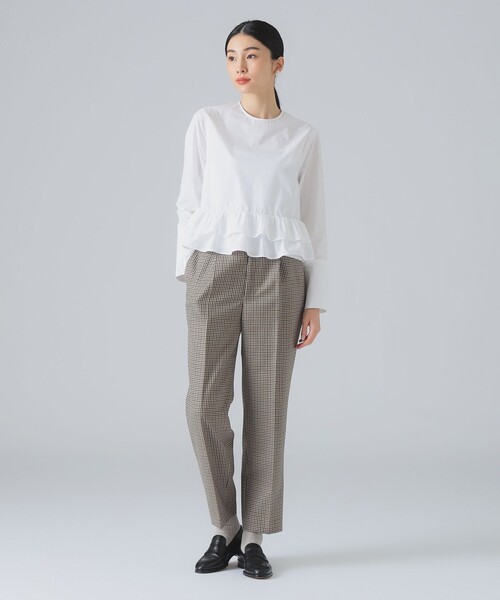 EFFE BEAMS（エッフェビームス）の「フリル ボトム ブラウス（シャツ/ブラウス・レディース・ネイビー/ホワイト・38/36）」の4枚目の写真