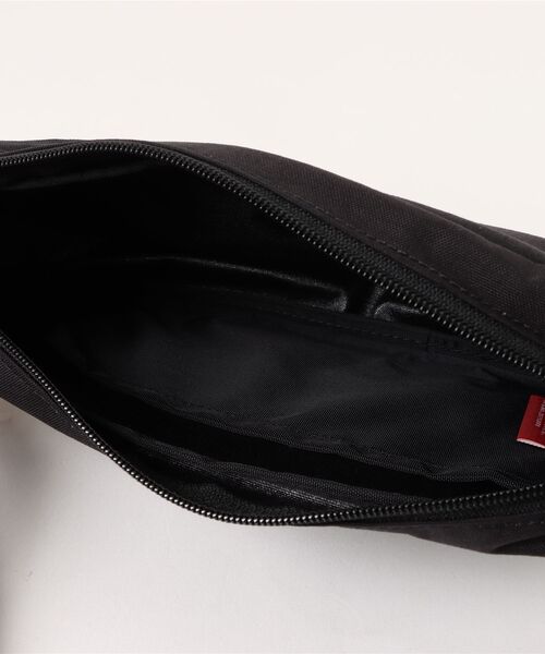 Manhattan Portage（マンハッタンポーテージ）の「Manhattan Portage/マンハッタンポーテージ ショルダーバック JOGGER(L)JPN VER2 SESAME ST MP1404L2SST（ショルダーバッグ・メンズ・ブラック×ホワイト・FREE）」の9枚目の写真