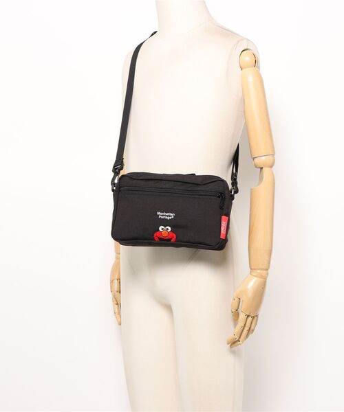 Manhattan Portage（マンハッタンポーテージ）の「Manhattan Portage/マンハッタンポーテージ ショルダーバック JOGGER(L)JPN VER2 SESAME ST MP1404L2SST（ショルダーバッグ・メンズ・ブラック×ホワイト・FREE）」の10枚目の写真