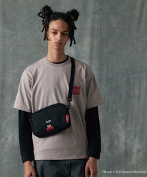 Manhattan Portage（マンハッタンポーテージ）の「Manhattan Portage/マンハッタンポーテージ ショルダーバック JOGGER(L)JPN VER2 SESAME ST MP1404L2SST（ショルダーバッグ・メンズ）」