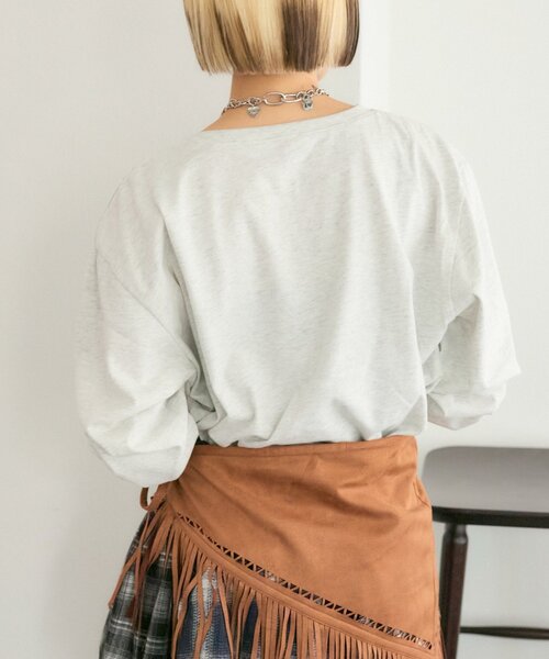 w closet(ダブルクローゼット)の「【25AW】【4色展開】柄アソートロンT(Tシャツ/カットソー・レディース・チャコールグレー/オフホワイト/ピンク/グリーン・FREE)」の8枚目の写真