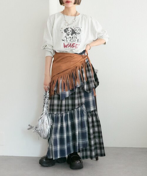 w closet(ダブルクローゼット)の「【25AW】【4色展開】柄アソートロンT(Tシャツ/カットソー・レディース・チャコールグレー/オフホワイト/ピンク/グリーン・FREE)」の18枚目の写真