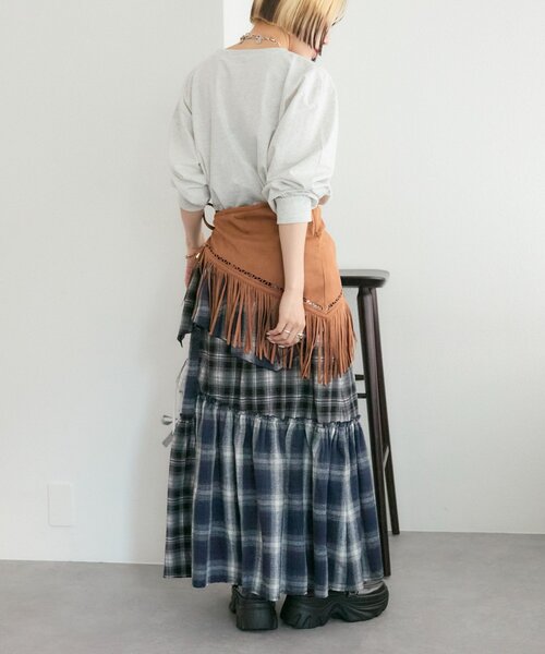 w closet(ダブルクローゼット)の「【25AW】【4色展開】柄アソートロンT(Tシャツ/カットソー・レディース・チャコールグレー/オフホワイト/ピンク/グリーン・FREE)」の21枚目の写真