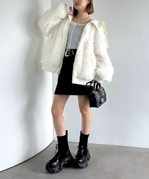 PAGEBOY（ページボーイ）の「リバーシブルファーN2B/ブルゾン【軽量・リバーシブル・ファーとブルゾンの２WAY仕様】（ブルゾン・レディース・モカ/ブラック/オフホワイト・FREE）」の5枚目の写真