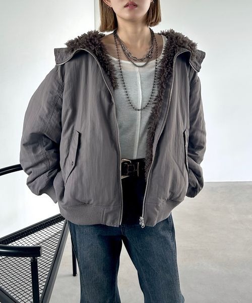 PAGEBOY（ページボーイ）の「リバーシブルファーN2B/ブルゾン【軽量・リバーシブル・ファーとブルゾンの２WAY仕様】（ブルゾン・レディース・モカ/ブラック/オフホワイト・FREE）」の10枚目の写真