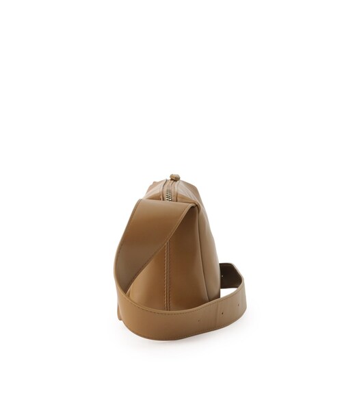 SHOO・LA・RUE（シューラルー）の「ヨコナガボックスショルダーバッグ（ショルダーバッグ・レディース・キャメル/ブラック・00）」の9枚目の写真