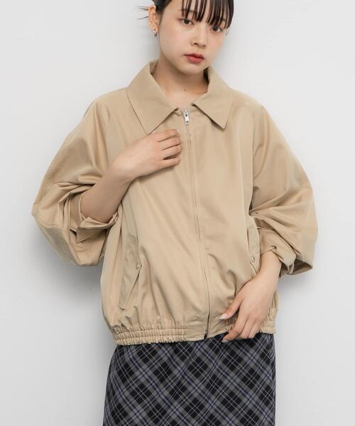 KBF（ケイビーエフ）の「ブライトZIPブルゾン（ブルゾン・レディース・ベージュ/ブルー系その他・ONE）」の3枚目の写真