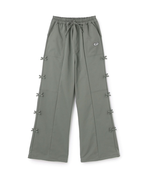 by LOVEiT（バイラビット）の「【Cuugal8月号掲載】ミニリボンカーゴパンツ（その他パンツ・キッズ・ベビーピンク/カーキ/アイボリー・120cm/130cm/140cm/160cm/150cm）」の13枚目の写真