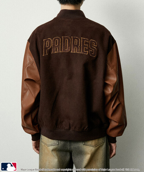 MLB（メジャーリーグベースボール）の「MLB/メジャーリーグベースボール 別注 STUDIUM JACKET/フェイクレザースタジャン(限定展開)（ブルゾン・メンズ・ブラック系その他2/ブラック系その他/ネイビー/ブラウン・SMALL/MEDIUM/LARGE）」の15枚目の写真