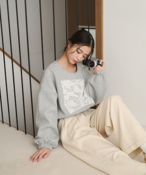 moi tytto（モイテュット）の「レース切替POスウェット（スウェット・レディース・グレー/アイボリー・SMALL/FREE）」の5枚目の写真